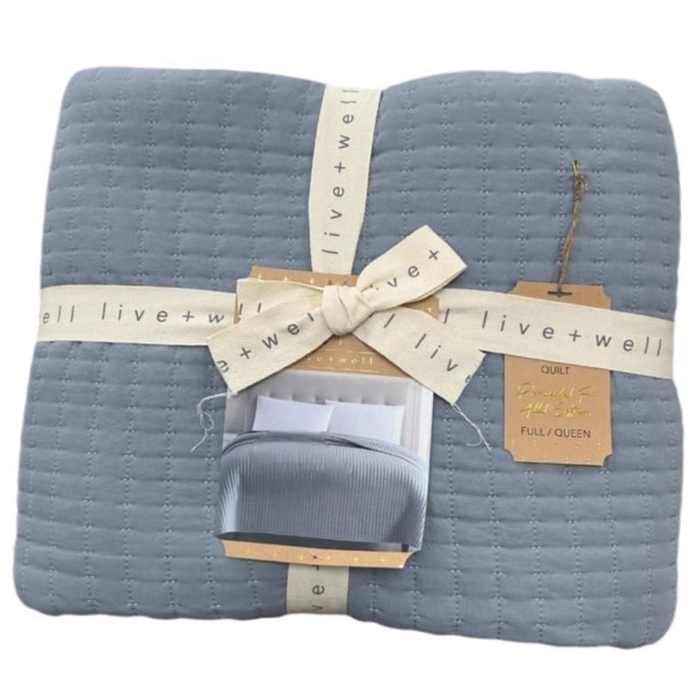 Live Well Full/Queen Blue Quilt 90”x90” New 100% Polyester